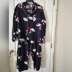 Victoria's Secret Women's Pajama Set - Black and Red Swan Print.